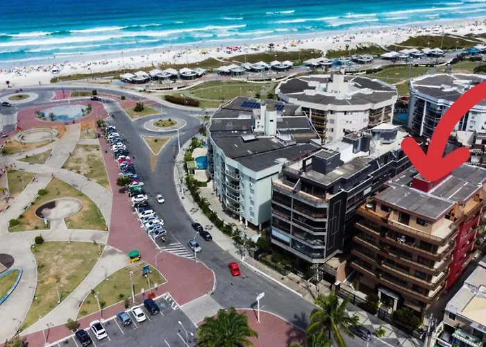 Conforto Com Ar, Tvs Smart, Na Quadra Da Praia Do Forte, Em Frente A Feira Artesanato