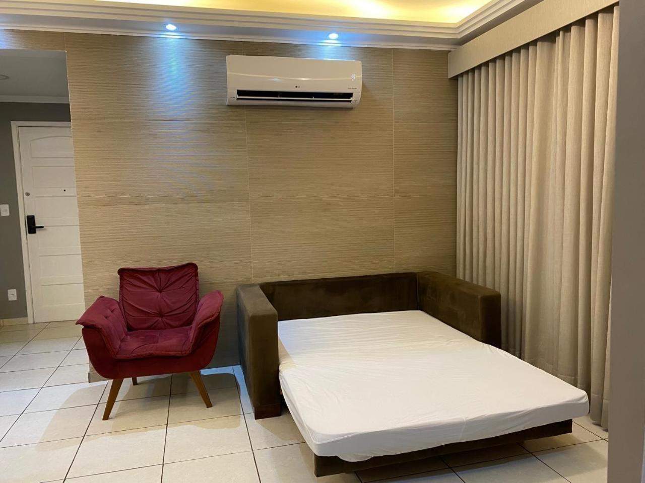 Conforto Com Ar, Tvs Smart, Na Quadra Da Do Forte, Em Frente A Feira Artesanato *