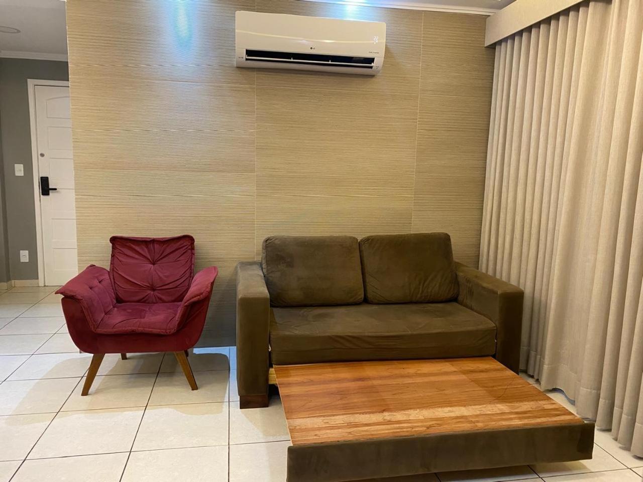 Conforto Com Ar, Tvs Smart, Na Quadra Da Do Forte, Em Frente A Feira Artesanato *
