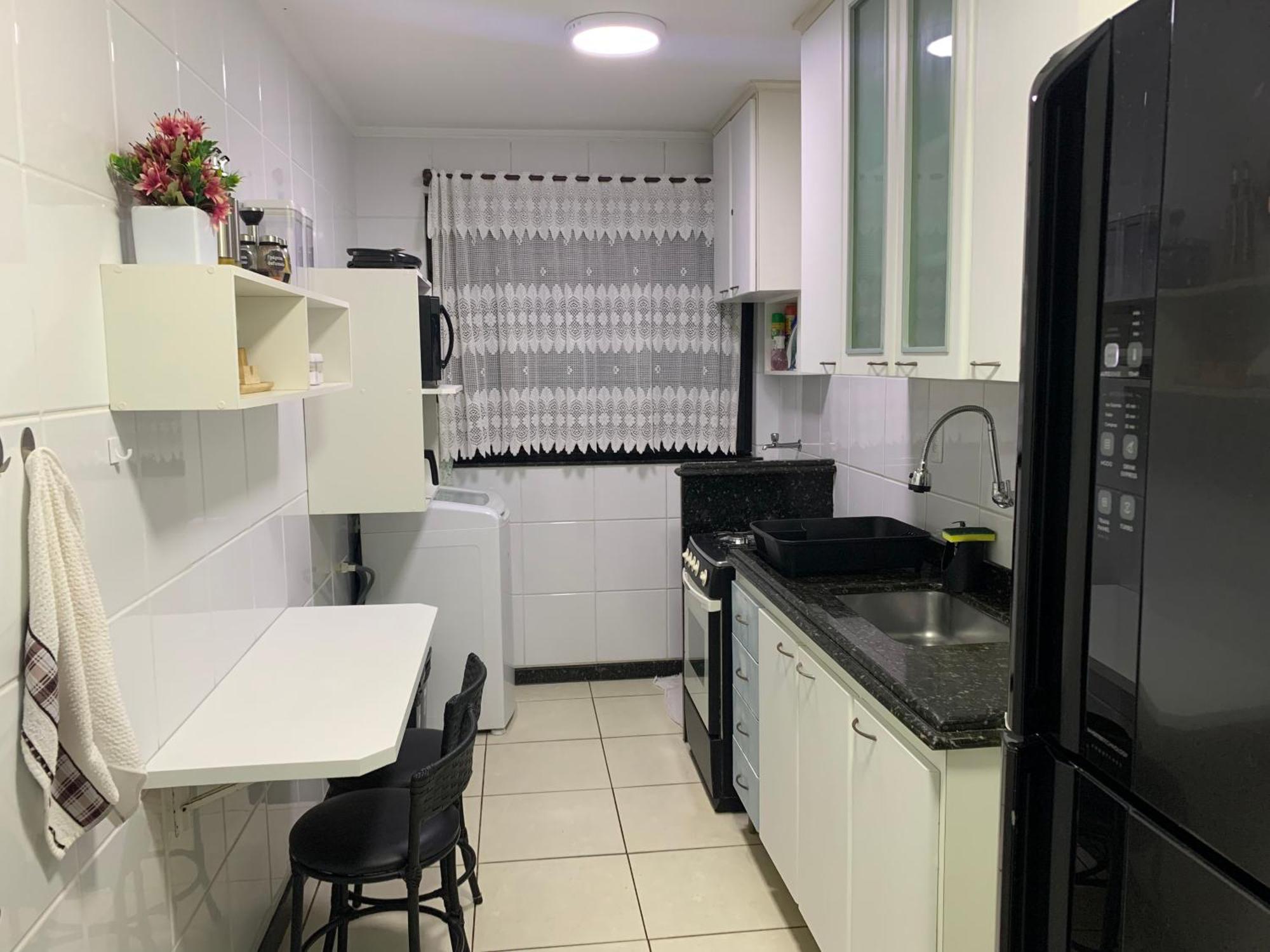 Conforto Com Ar, Tvs Smart, Na Quadra Da Do Forte, Em Frente A Feira Artesanato *